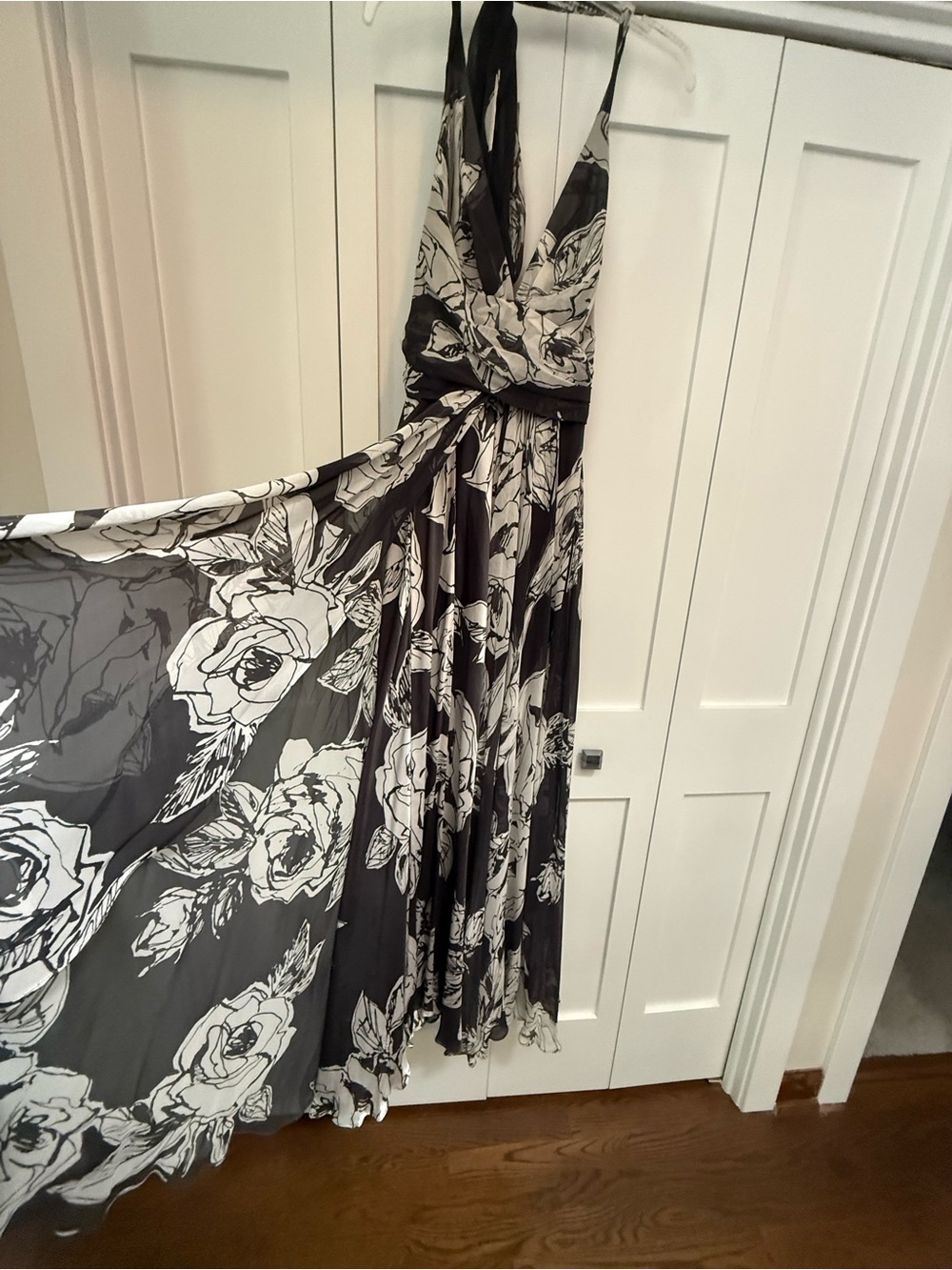 Charcoal Gray & White Floral Halter Maxi Dress - Picture 4 of 15